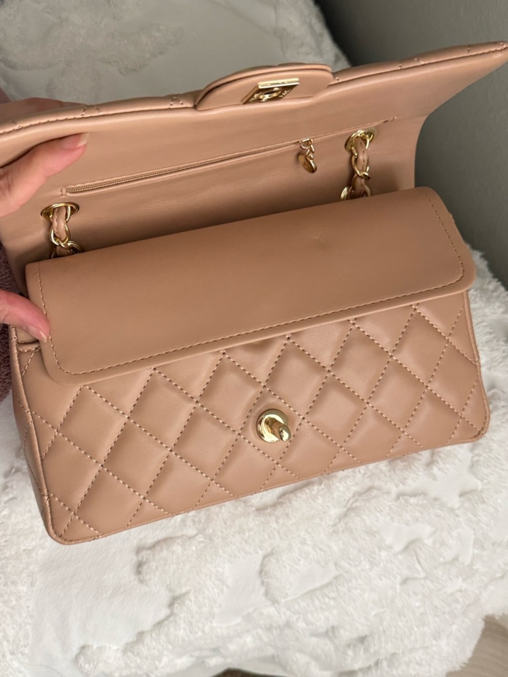 Quilted Beige Shoulder/Crossbody Bag - Picture 5 of 6